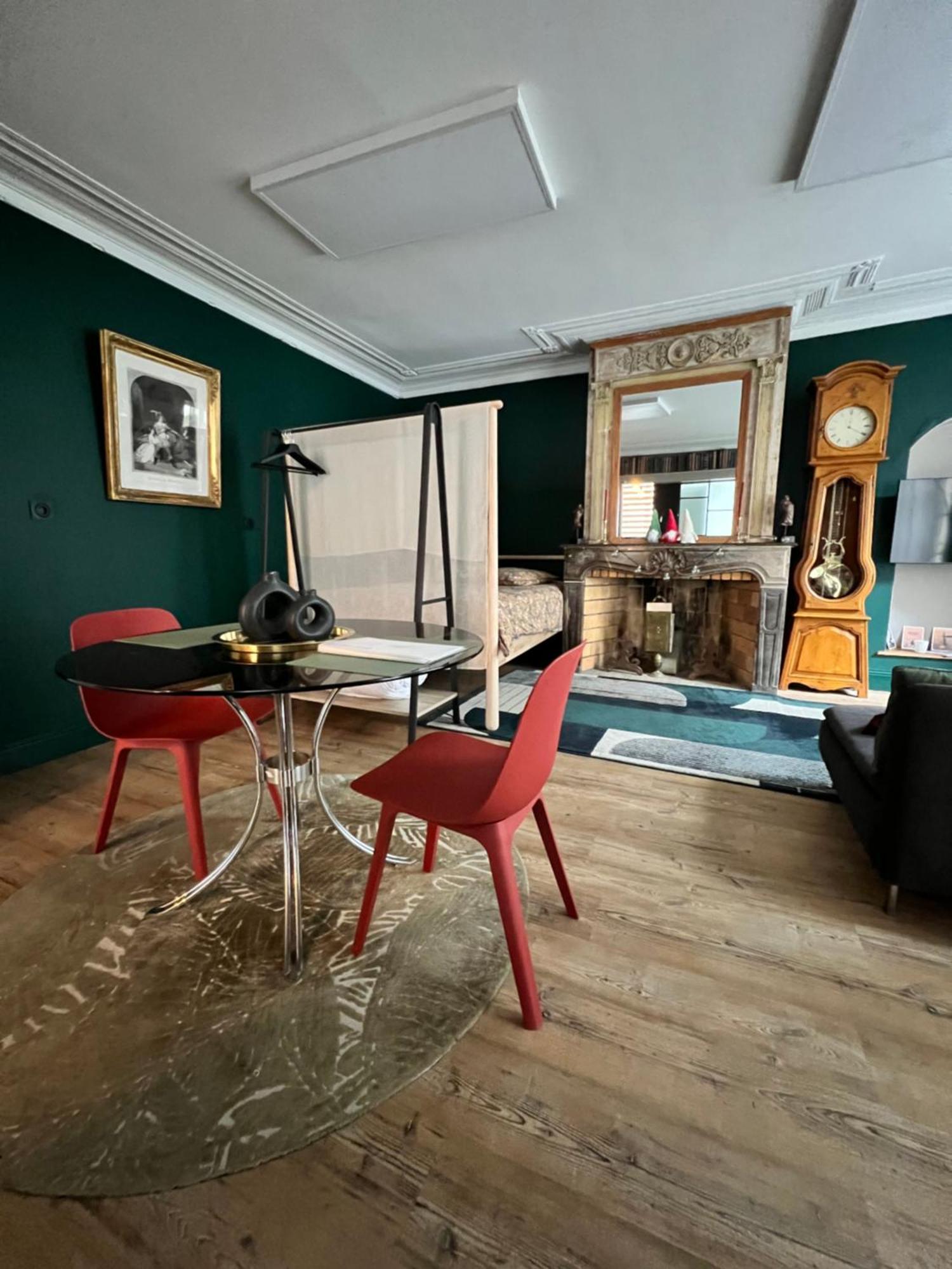 Maison 1747 - Gites De Standing En Vieille-Ville Avec Cour Булонь-сюр-Мер Екстер'єр фото